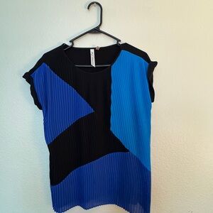 Nordstrom Blue and Black Graphic Cap Sleeve Blouse